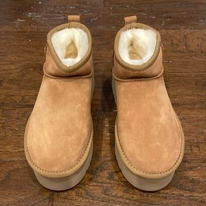 UGG - Ultra Mini Platform - sz 6 - chestnut